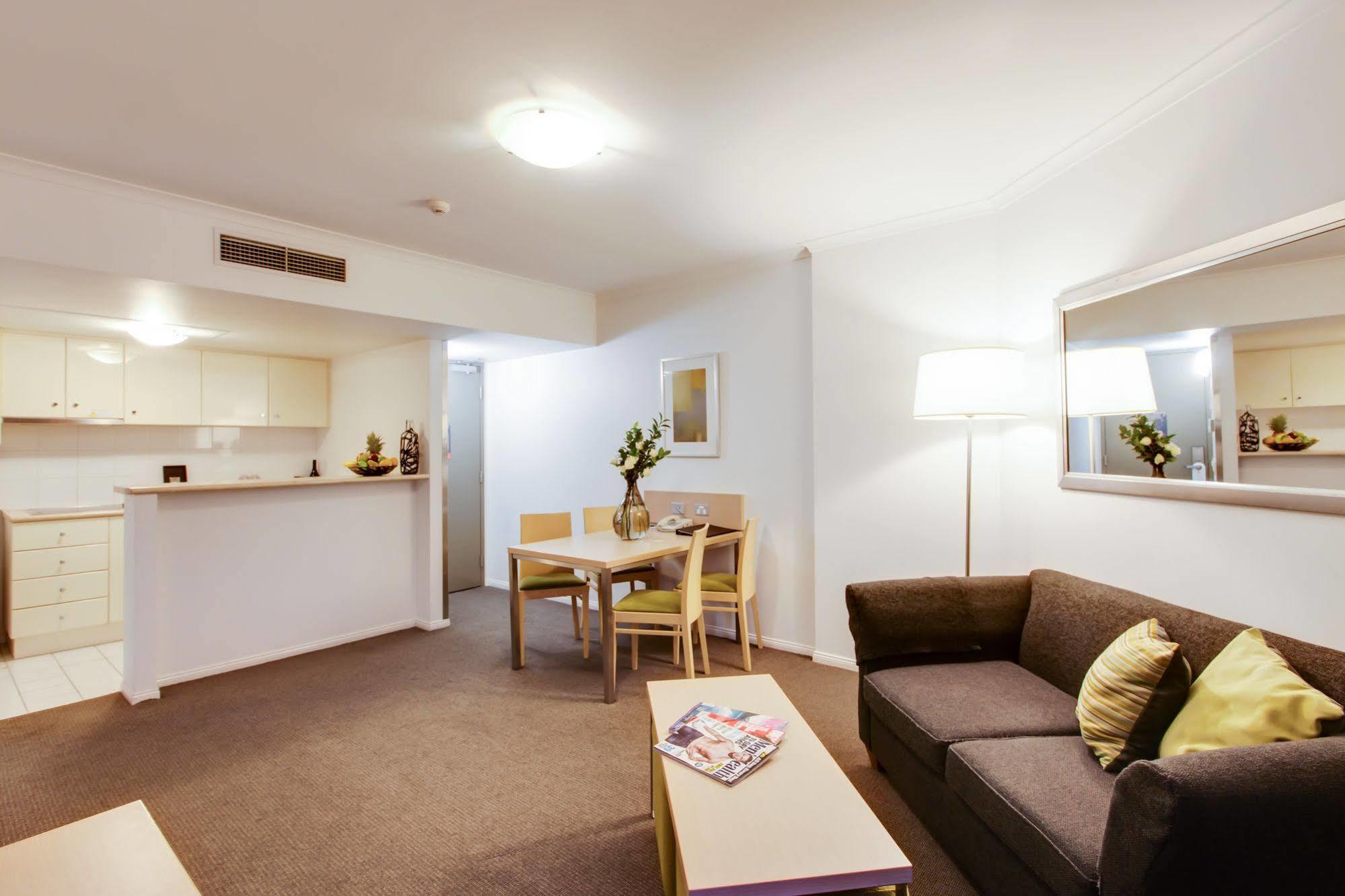 Adina Apartment Hotel Brisbane Exterior foto