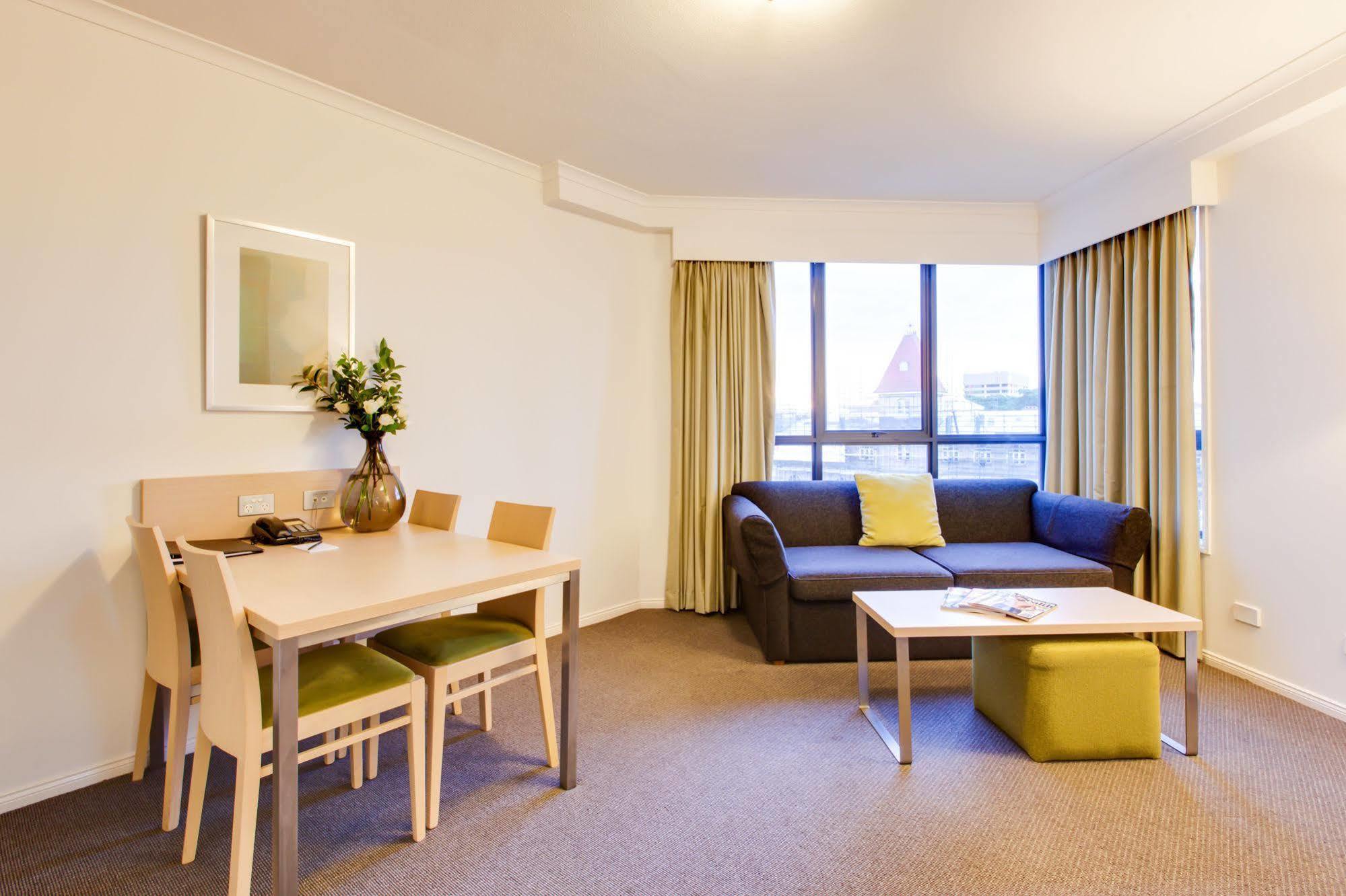 Adina Apartment Hotel Brisbane Exterior foto